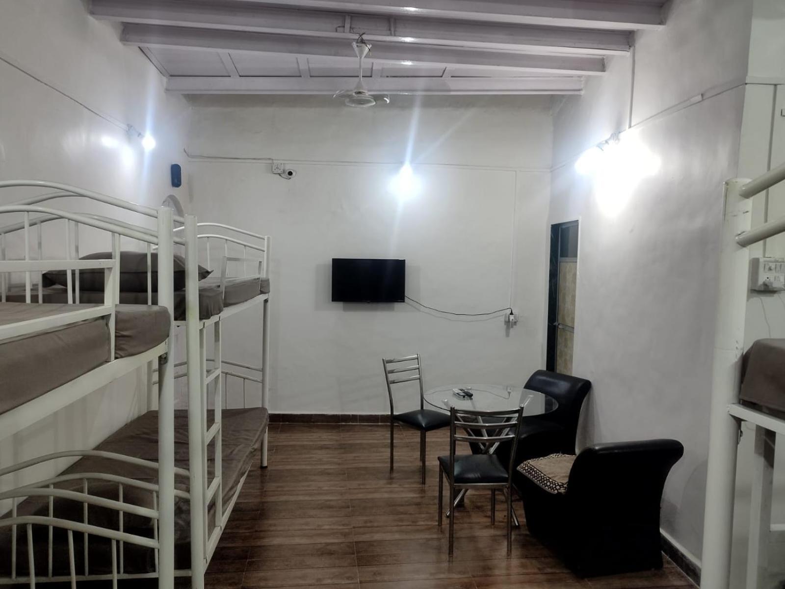 The Cottage House Mumbai Bagian luar foto